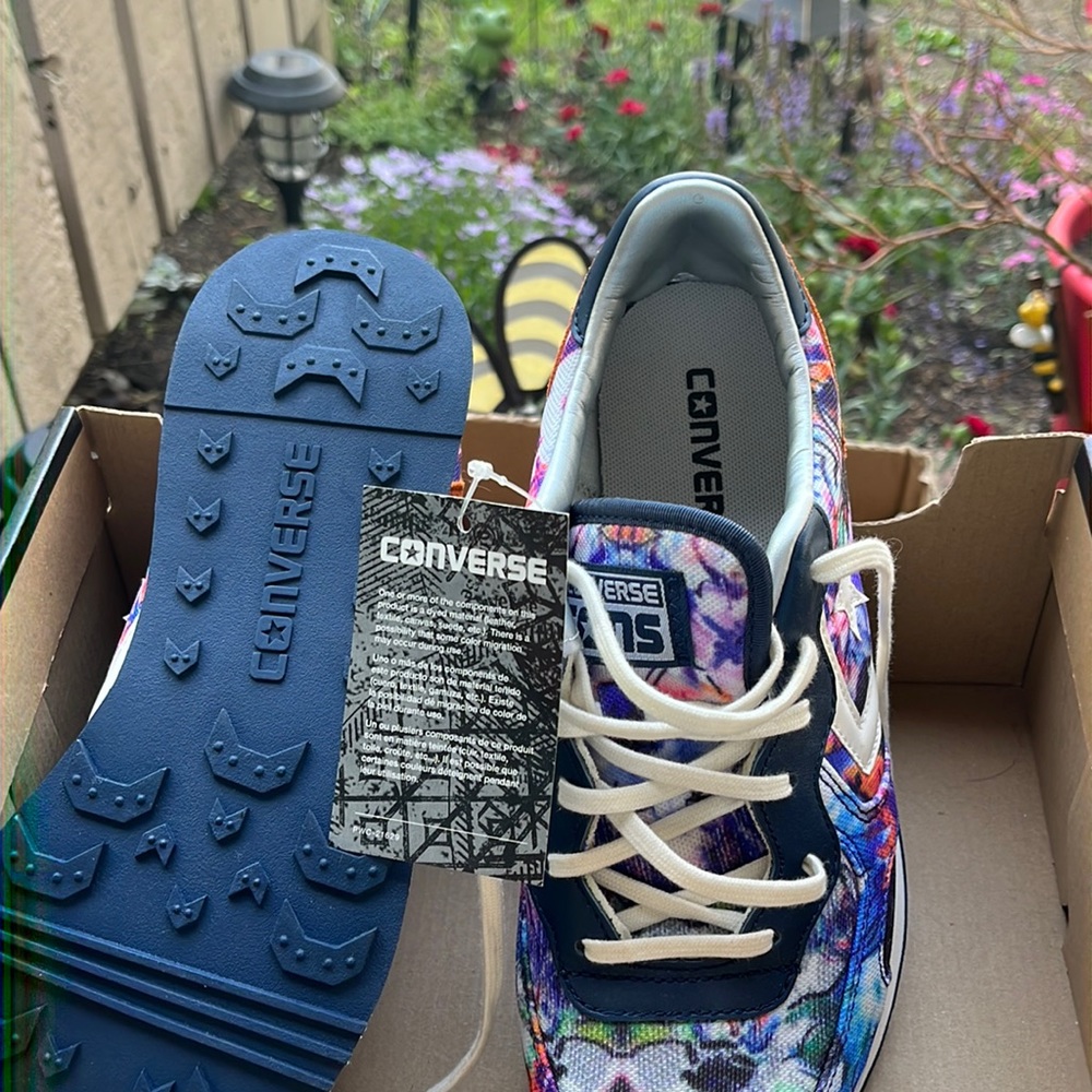 Womens converse size 7